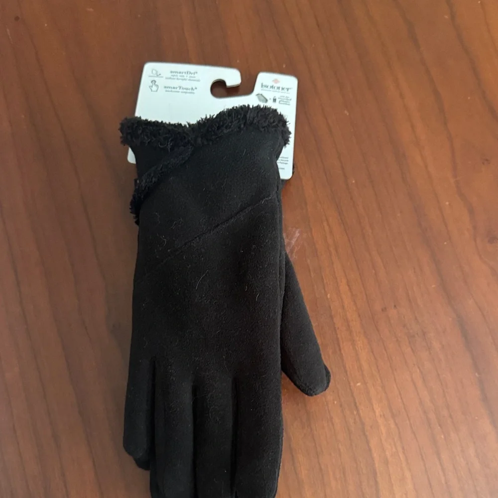 Never Been Worn - Isotoner Black Gloves